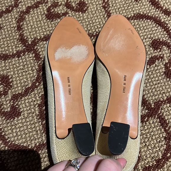 Salvatore Ferragamo Luigia, Avorio Calf Liz shoe 7AAA - Picture 7 of 7